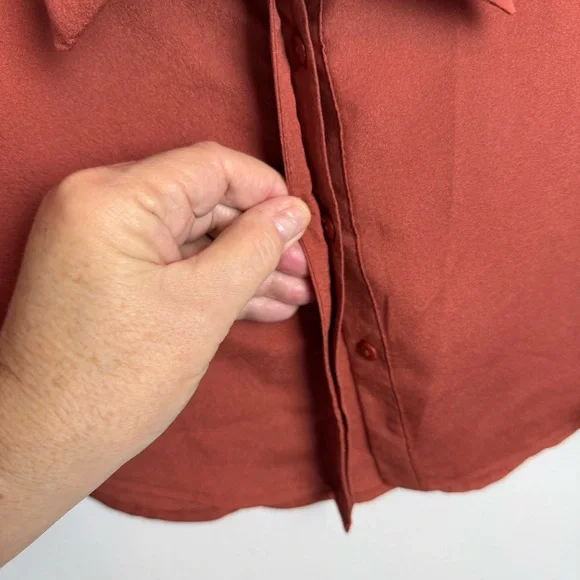 M M Couture Miss Me Rust Blouse w/Ruffle Chest & Smocked Sleeves & Bow Tie Sz M - Picture 10 of 14